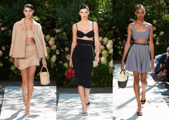 Una colección con vestidos negros y clásicos que para el siguiente año son un must... eso nos propone Michael Kors para primavera/verano 2022. Aquí te dejamos los highlights de su colección.