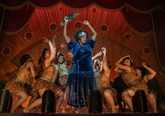 La Madre del Blues<br/>Otra de las más esperadas por los usuarios es esta nueva adaptación de la obra August Wilson, trae consigo la fantástica historia de 'La Madre del Blues' y su banda. Esta, además, cuenta con la última interpretación de fallecido Chadwick Boseman, el cual da vida a uno de sus músicos estrellas. No te la puedes perder este 18 de diciembre.<br/>