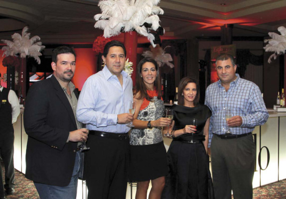 Noche de Vinos con Estilo