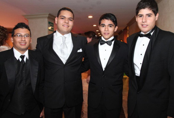 Del Campo International School grad