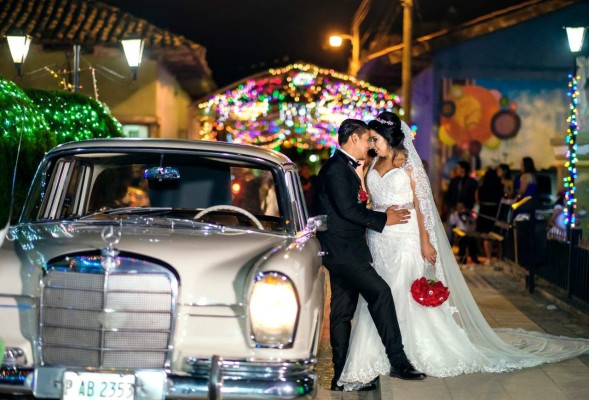 La boda de Rina Urquía y Raúl Aguilar