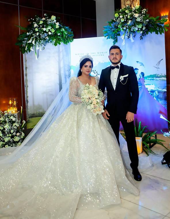Andrea Nicole Carrillo Guzmán y Orkhan Yusubov Talibova.