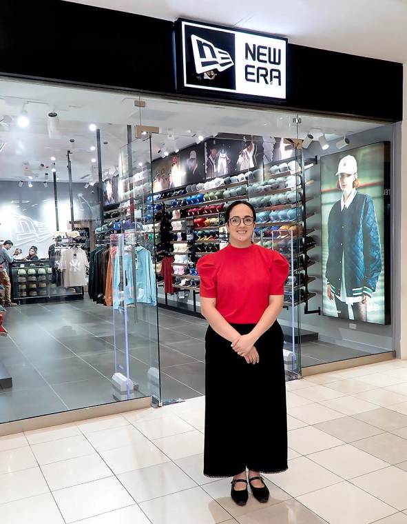 Multiplaza fortalece su oferta comercial con la exclusiva marca New Era