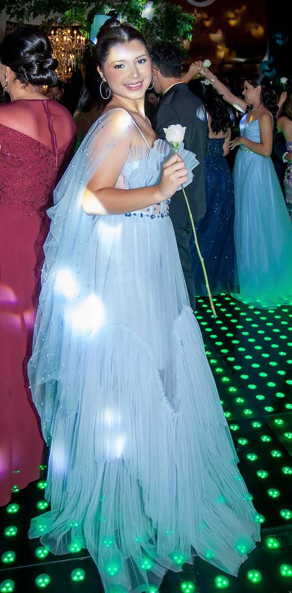  Esther Bueso