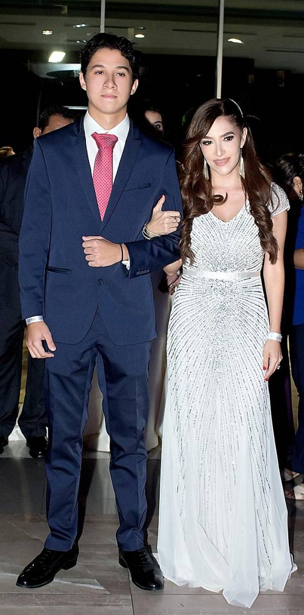Alexander Salomón y Vanessa Mitri.