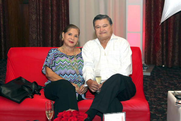 Noche de Vinos con Estilo