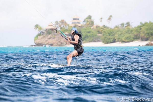 Increíbles imágenes de Barack Obama practicando Kite Surf