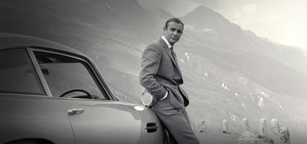 ¿Qué hay detrás de los Aston Martins de James Bond?