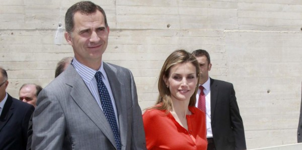 Los reyes Felipe y Letizia salieron de la estación de Chamartín, donde tomaron el tren hacia la ciudad castellana.
