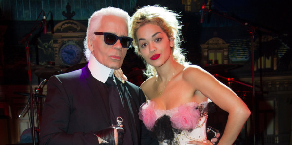 Karl Lagerfeld enfrenta demanda en Francia