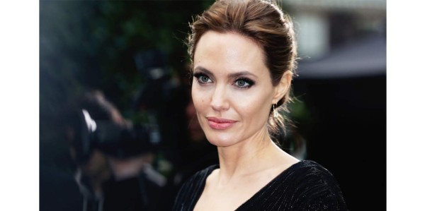 Angelina Jolie sufre accidente vehicular