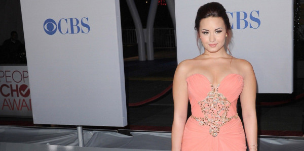 Lovato conduciría los Teen Choice Awards