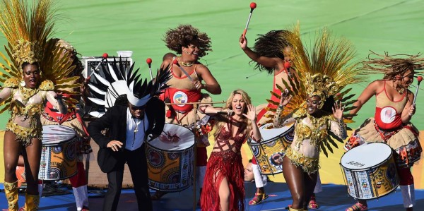 Shakira en la clausura de la Copa Mundial