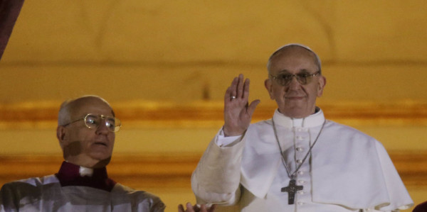 Primer papa de América adopta nombre de Francisco I