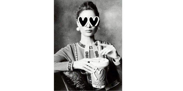 Linda Evangelista para Moschino