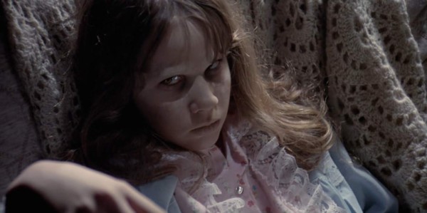 3. El Exorcista (1973- William Friedkin)<br/><br/>La película de miedo más famosa de todos los tiempos relata la historia de una niña de doce años poseída por el diablo y el exorcismo al que fue sometida. Está inspirada en un caso real.<br/><br/>