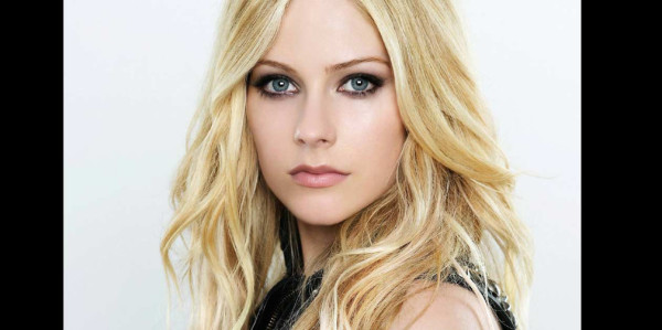 Avril Lavigne debuta como diseñadora