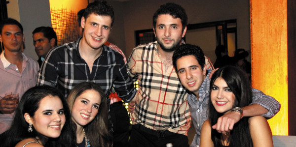 Isabella Batres, Leila Kafati, Carlos Atala, Héctor Abudoj, Fabián Kafie y Paulina Atala
