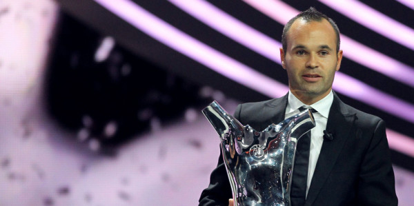Andrés Iniesta, mejor jugador de la UEFA