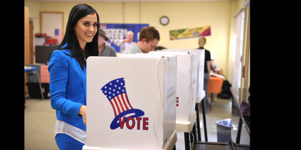 Katy Perry y su abuela posan con Obama