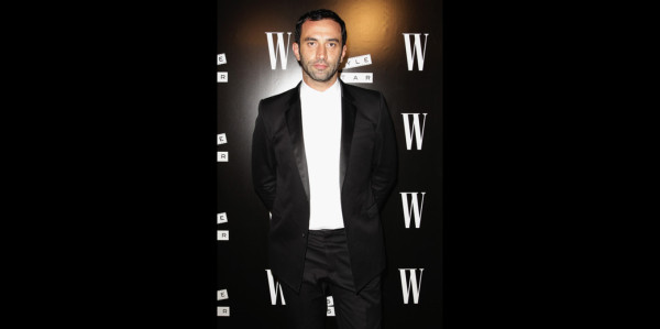 Givenchy extiende contrato de Riccardo Tisci