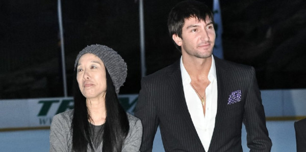 Vera Wang vive con patinador 36 años menor que ella