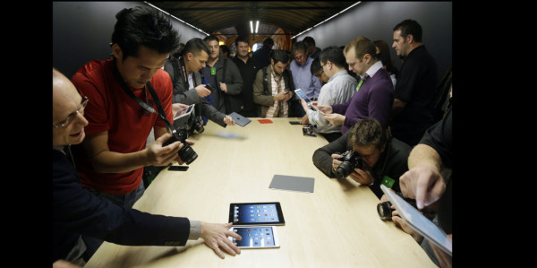 Apple presenta versión miniatura de iPad