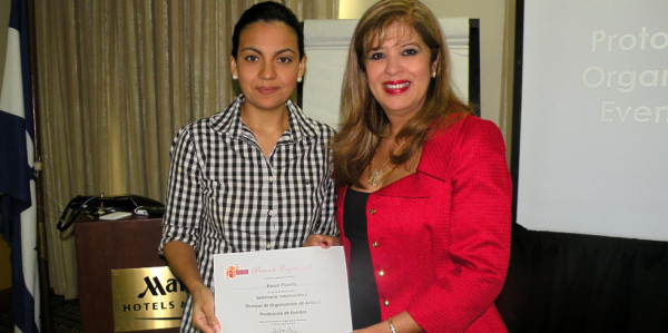 Especialista en protocolo impartirá seminarios