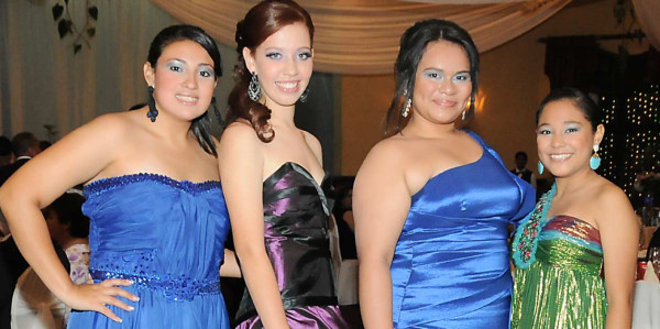 La graduación de la Academia Americana
