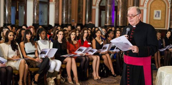 Homenaje a Miss Mundo Honduras