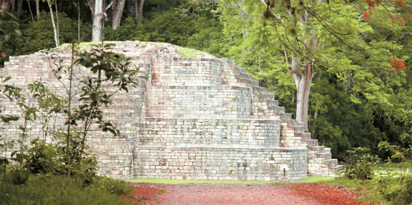 Dinastía en piedra