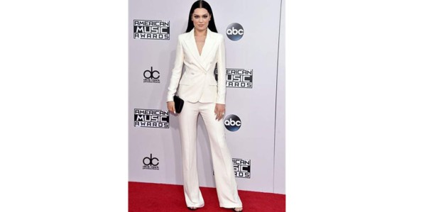 ¿Quién fue la mejor y peor vestida de los AMA’s?