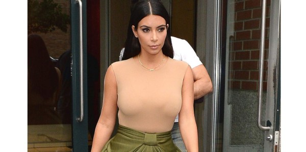 Kim kardashian y su regalo de navidad