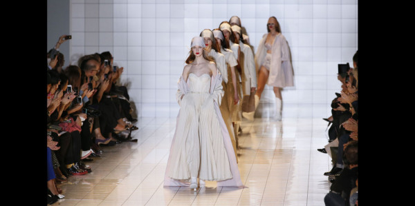 Segundo día de Paris Fashion Week