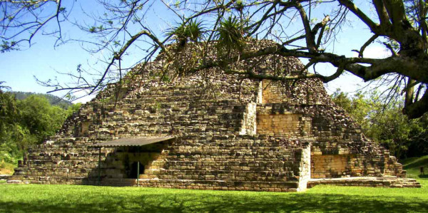 Dinastía en piedra