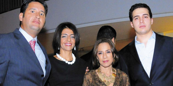 Inauguración de 325 Río Piedras