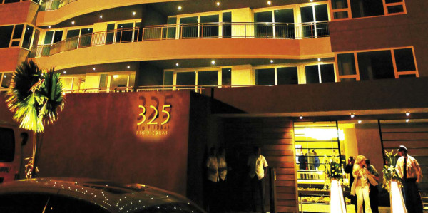 Inauguración de 325 Río Piedras