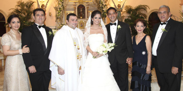 Feliz enlace religioso