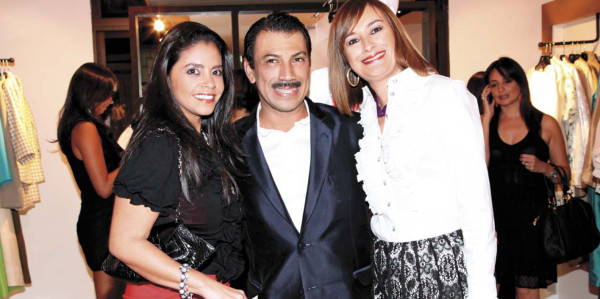 Ana Sikaffy, Yoyo y Mónica Frías (Foto: Héctor Hernández)
