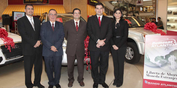 Banco Atlántida regala 12 autos último modelo