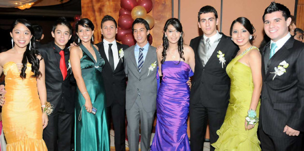 La graduación de la Academia Americana