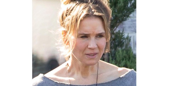 Reneé Zellweger muestra su rostro