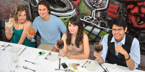 Giulia Bortolotti, Eduardo Zepeda, Daniela Seaman y Jafet Corrales