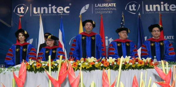 Unitec certificó a calificados profesionales