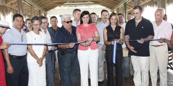 Esperada Apertura