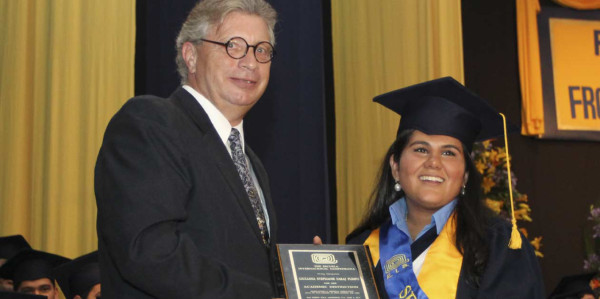 Graduación en la Internacional Sampedrana