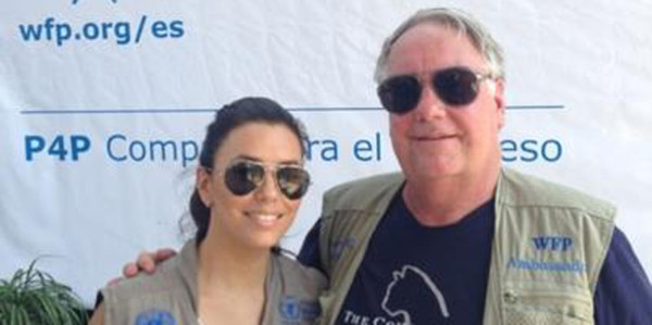 Eva Longoria de visita en Honduras