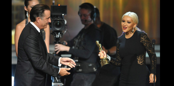 Premios Alma resalta a Christina Aguilera