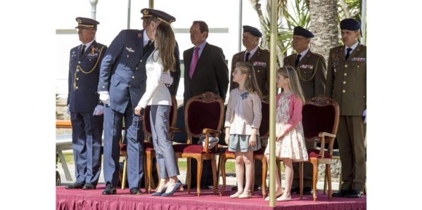 El debut de Leonor y Sofía de España