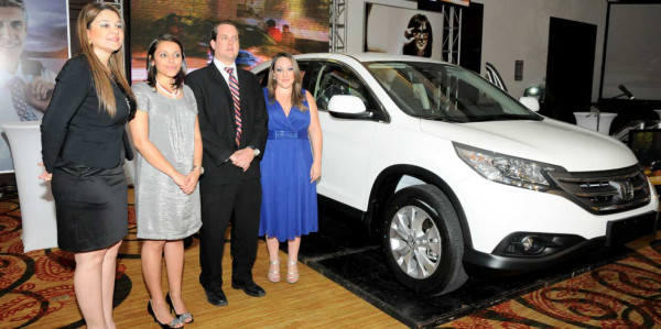 Excel Automotriz presenta la nueva Honda CR-V 2012